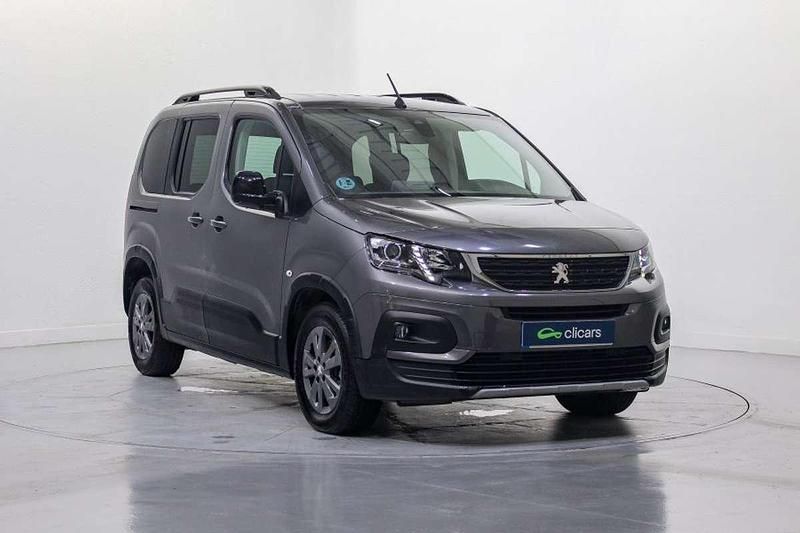 Usado Peugeot Rifter Allure 131 CV (96 kW) 2022 Gris Monovolumen