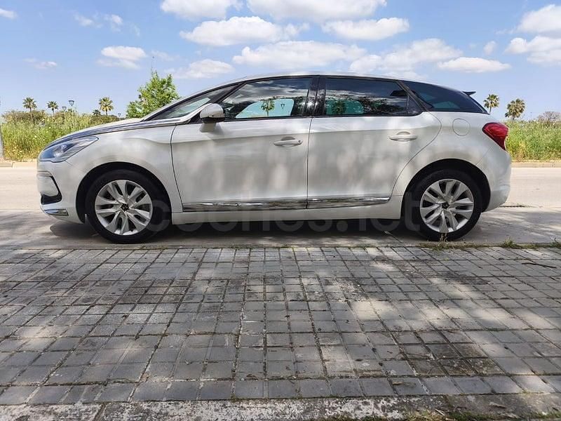 Usado DS Automobiles DS5 Style 120 CV (88 kW) 2016 Blanco Utilitario