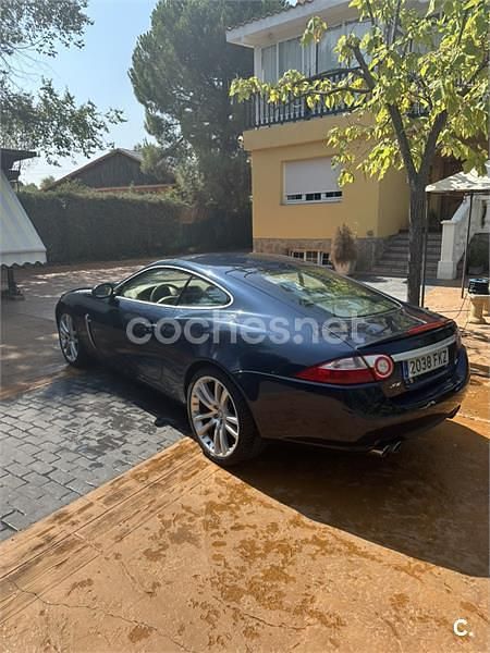 Usado Jaguar XKR 416 CV (305 kW) 2007 Azul Coupe