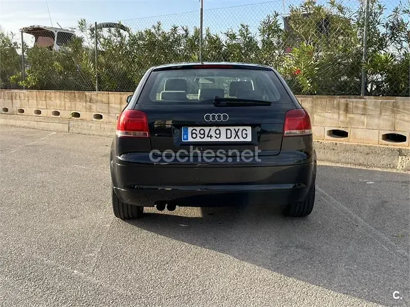 Usado Audi A3 Ambition 150 CV (110 kW) 2006 Negro Utilitario