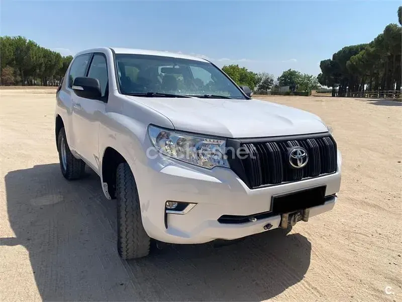 Usado Toyota Land Cruiser 177 CV (130 kW) 2020 Blanco SUV