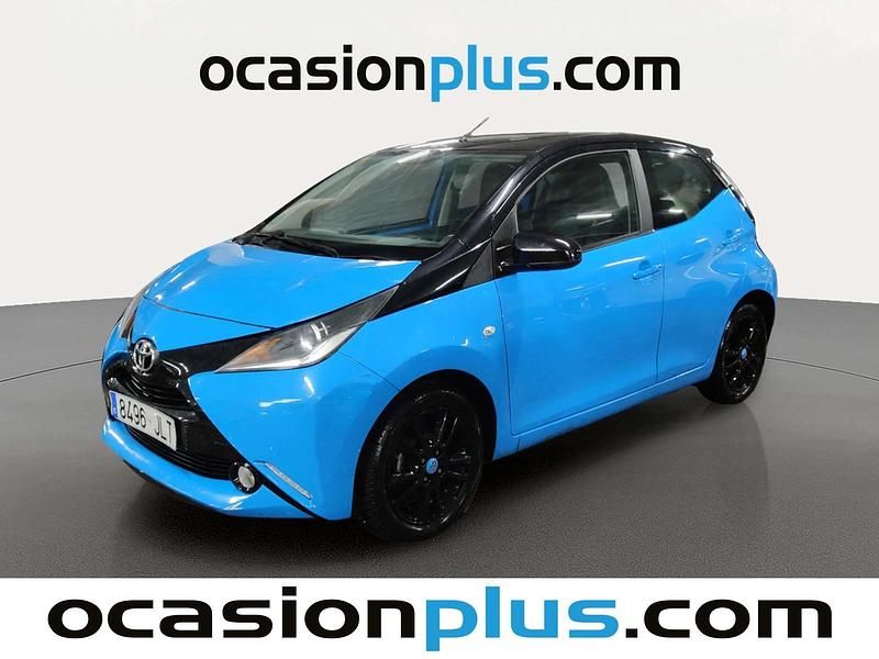 Usado Toyota Aygo X-cite 69 CV (50 kW) 2016 Azul Utilitario