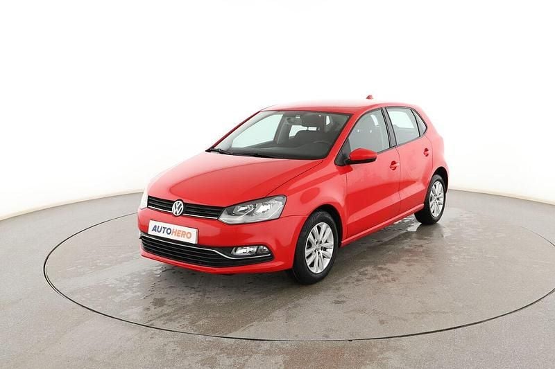 Usado VW Polo Advance 75 CV (55 kW) 2015 Rojo Berlina