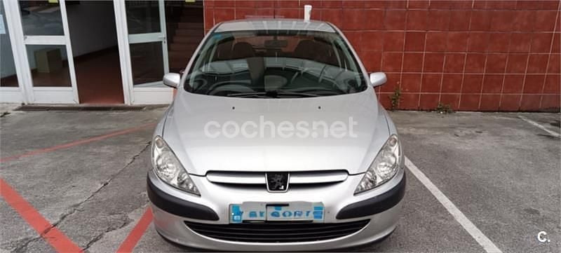 Gris / plata Usado 2004 Peugeot 307 Berlina | 3200 € (Precio justo) - Imagen 1/4