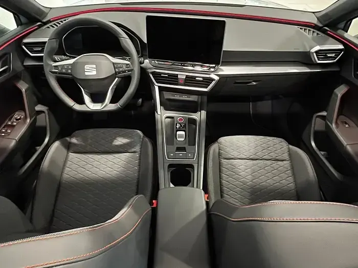 Nuevo Seat Leon FR 150 CV (110 kW) 2026 Blanco Berlina