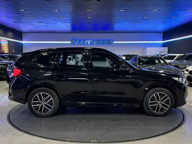 Usado BMW X1 Sport Line 150 CV (110 kW) 2025 Negro SUV