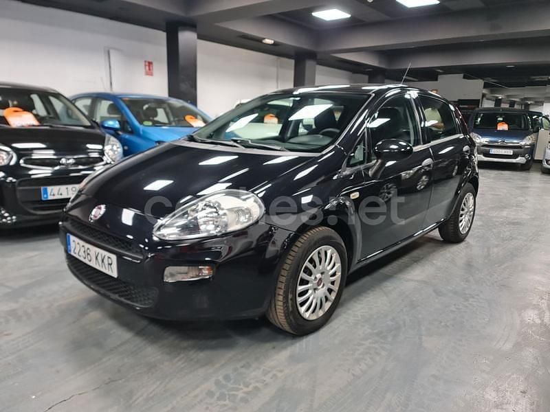 Negro Usado 2018 Fiat Punto Utilitario | 7999 € (Precio justo) - Imagen 1/4
