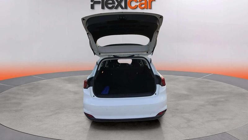 Usado Fiat Tipo Lounge 120 CV (88 kW) 2018 Blanco Berlina