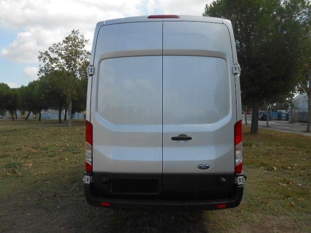 Usado Ford Transit Trend 130 CV (95 kW) 2019 Gris Van