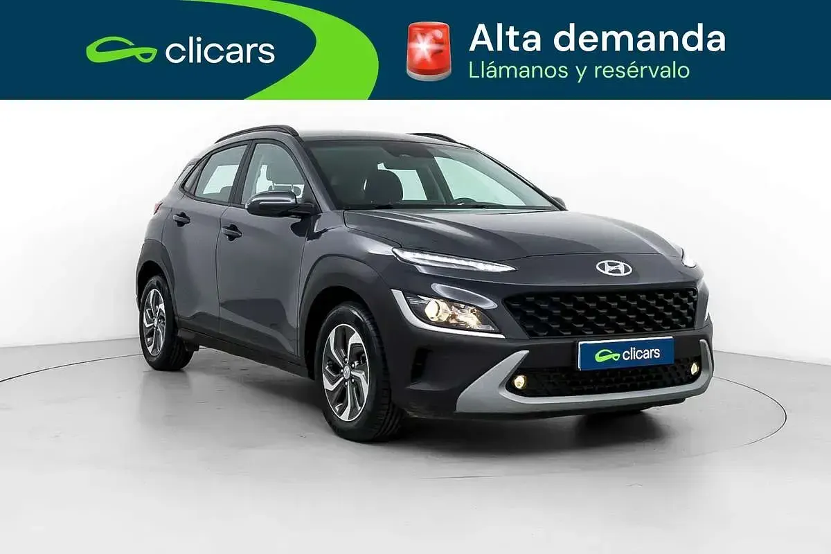 Usado Hyundai Kona 105 CV (77 kW) 2023 Gris SUV