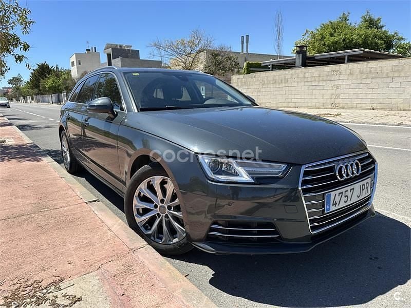 Usado Audi A4 Design 150 CV (110 kW) 2016 Gris / plata Familiar