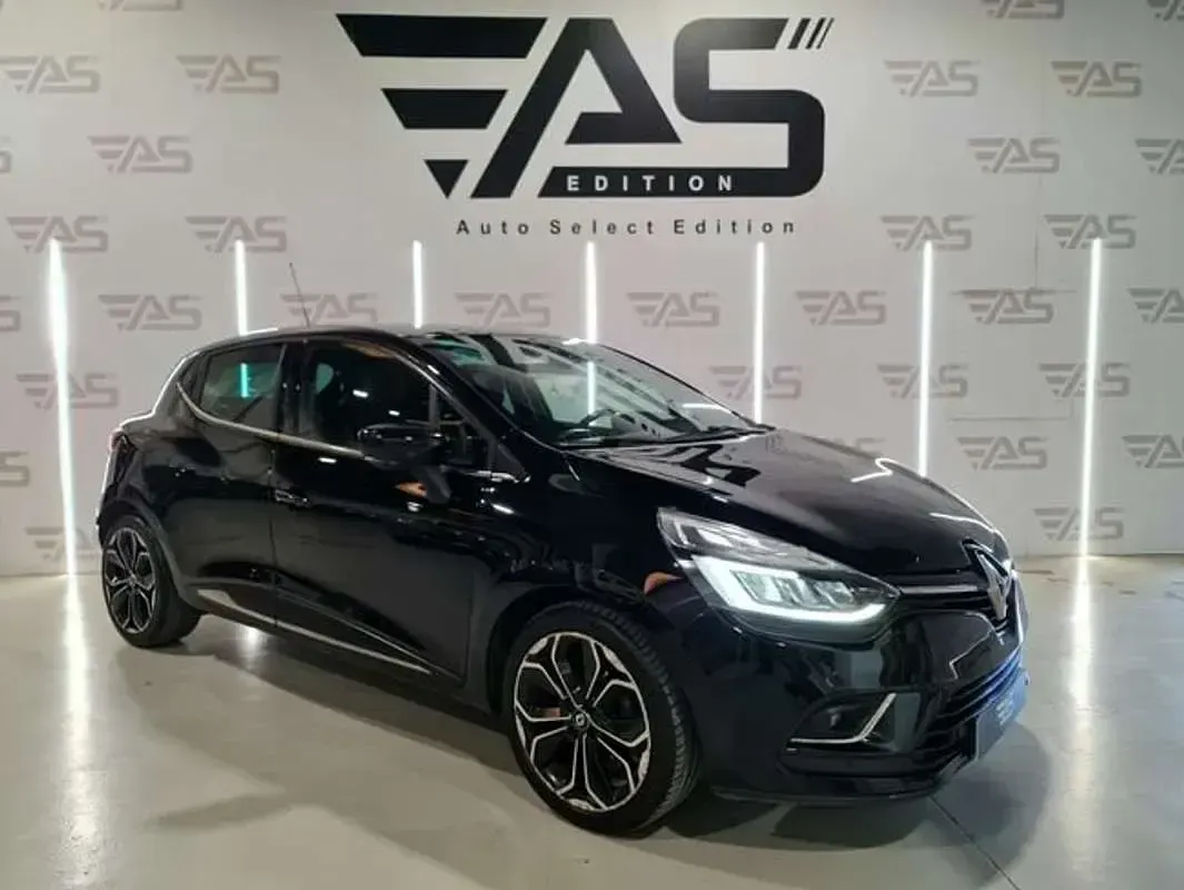 Usado Renault Clio LIMITED 90 CV (66 kW) 2017 Negro Utilitario