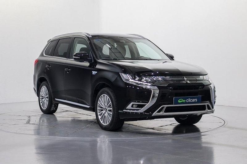 Usado Mitsubishi Outlander P-HEV 224 CV (164 kW) 2021