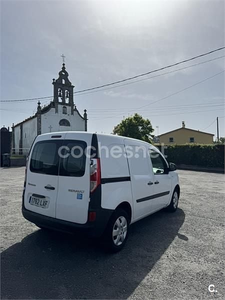 Usado Renault Kangoo 90 CV (66 kW) 2013 Blanco Monovolumen