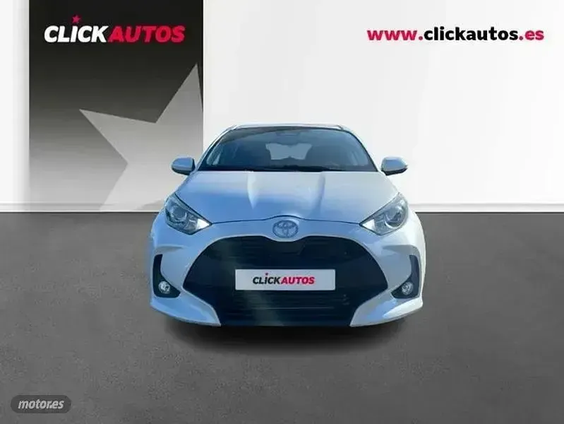 Usado Toyota Yaris Active 116 CV (85 kW) 2025 Blanco Utilitario
