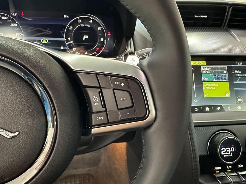 Usado Jaguar F-Type R-Dynamic 300 CV (220 kW) 2024 Azul Coupe