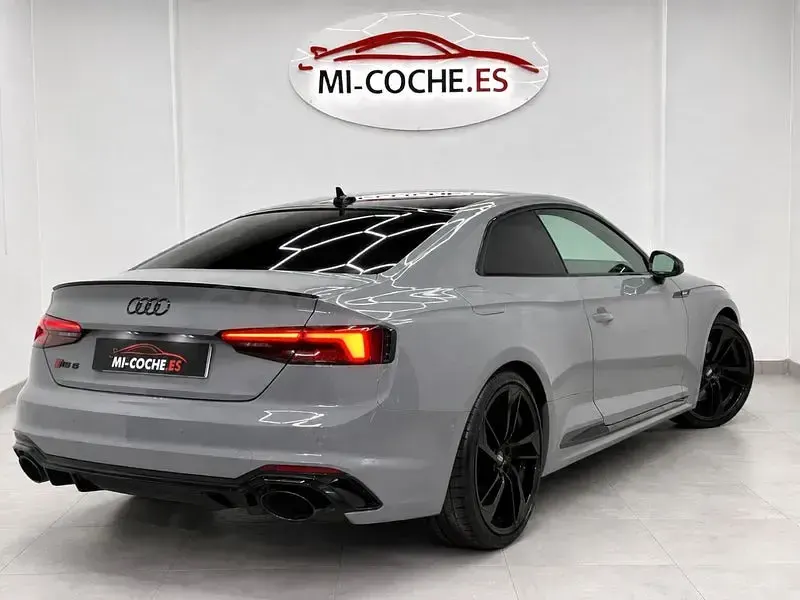 Usado Audi RS5 450 CV (330 kW) 2018 Gris / plata Coupe