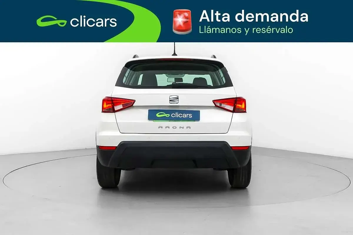 Usado Seat Arona Reference 95 CV (69 kW) 2020 Blanco SUV