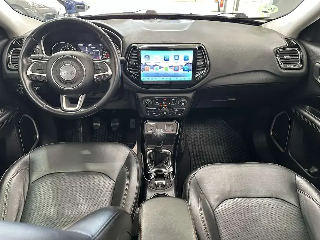 Usado Jeep Compass Limited 140 CV (102 kW) 2019 Gris SUV