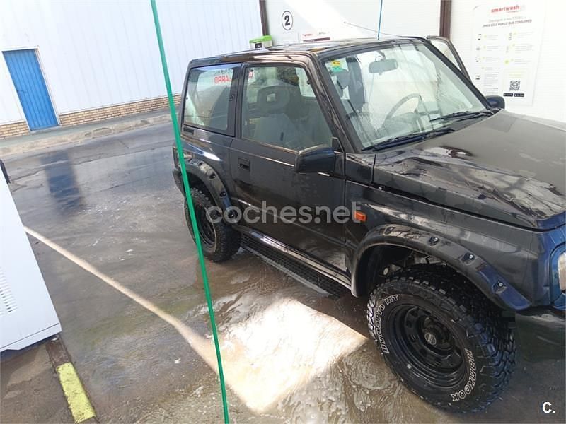 Usado Suzuki Vitara 90 CV (66 kW) 2005 Negro SUV