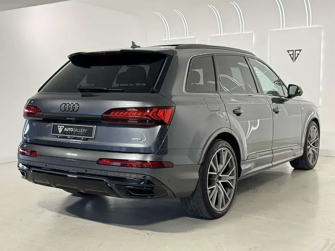 Usado Audi Q7 S-Line 286 CV (210 kW) 2023 Gris SUV