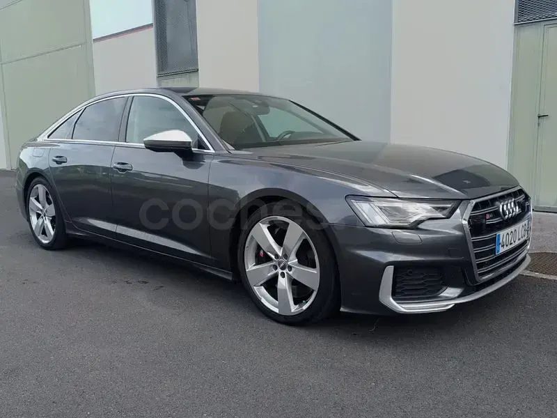 Usado Audi A6 S-Line 350 CV (257 kW) 2019 Gris / plata Berlina