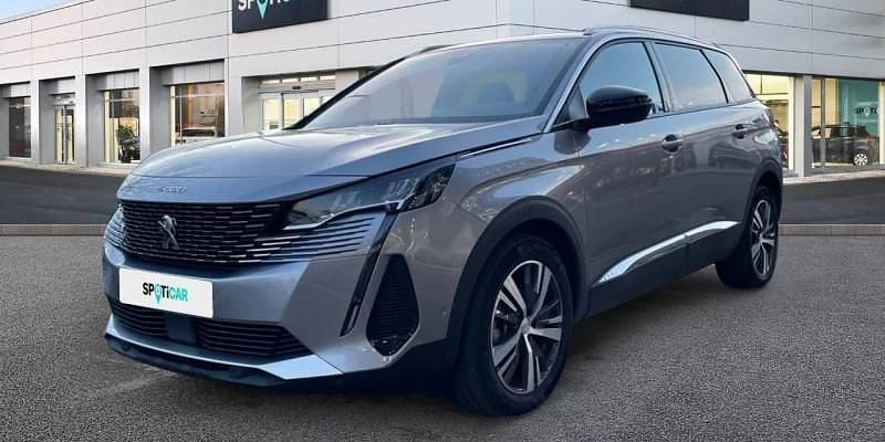 Usado Peugeot 5008 Allure 131 CV (96 kW) 2022 Gris SUV
