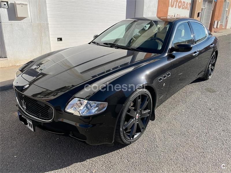 Negro Usado 2007 Maserati Quattroporte GT Berlina | 27.500 € - Imagen 1/4