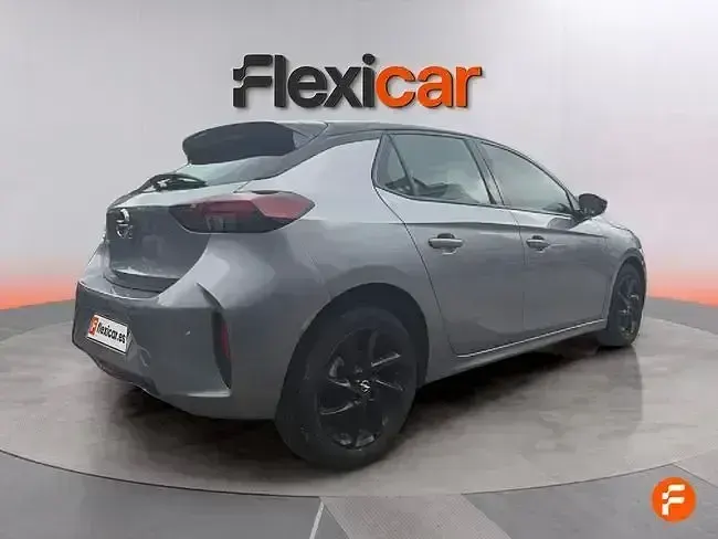 Usado Opel Corsa GS Line 100 CV (73 kW) 2021 Gris Utilitario
