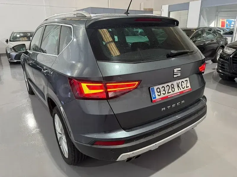 Usado Seat Ateca XCELLENCE 150 CV (110 kW) 2017 Gris / plata SUV