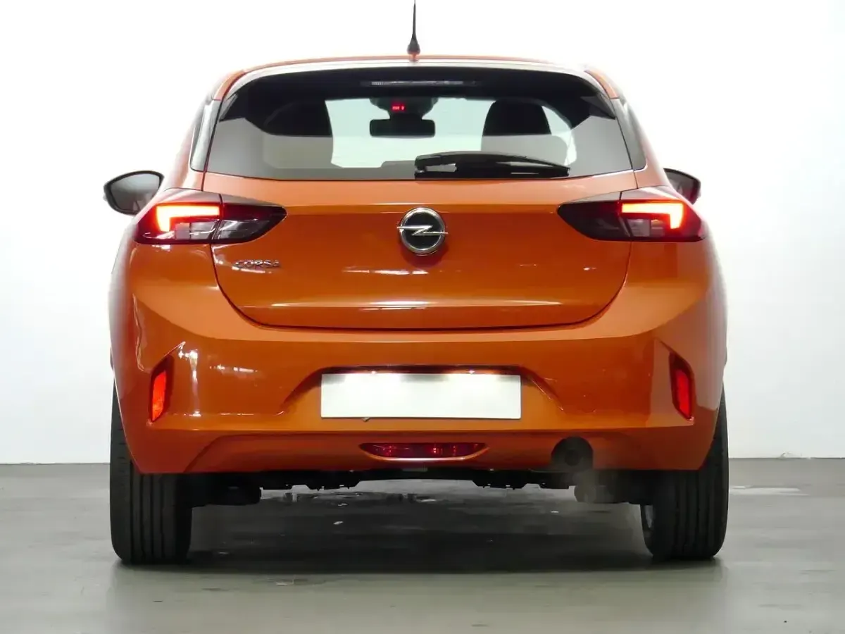 Usado Opel Corsa Edition 75 CV (55 kW) 2023 Naranja Utilitario