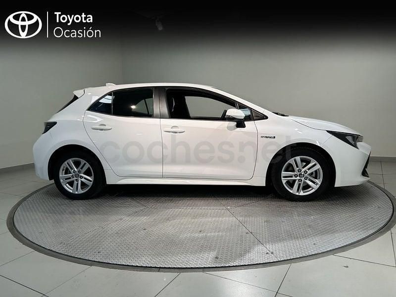 Usado Toyota Corolla Active 122 CV (89 kW) 2021 Blanco Berlina