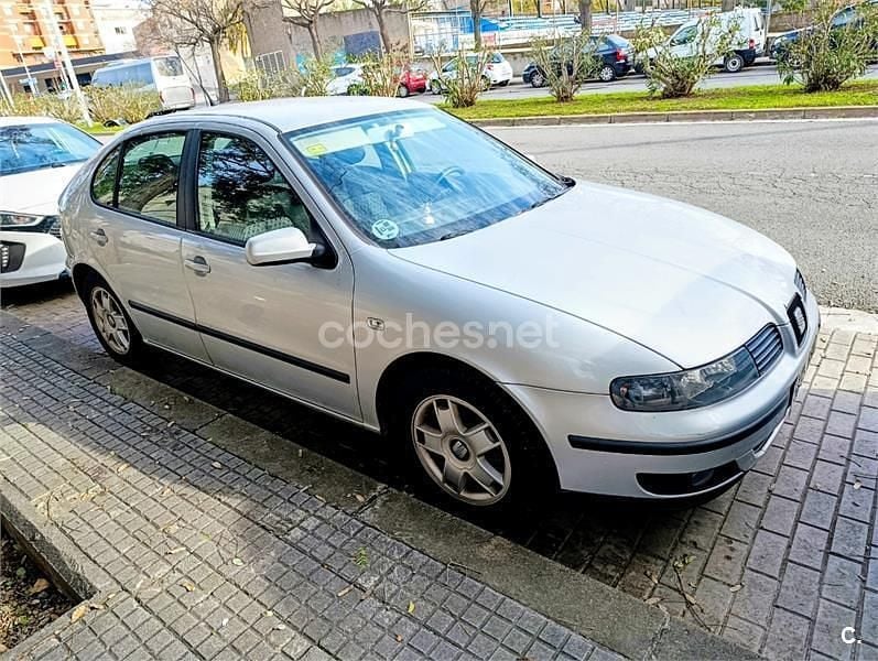 Gris / plata Usado 2002 Seat Leon Stella Berlina | 1500 € (Super precio) - Imagen 1/4