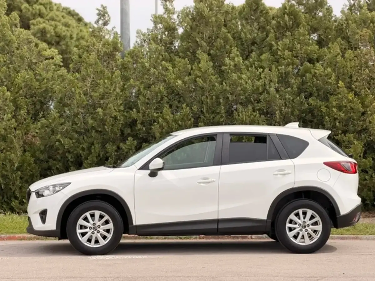 Begagnad Mazda CX-5 Luxury 150 HK (110 kW) 2014 Vit SUV