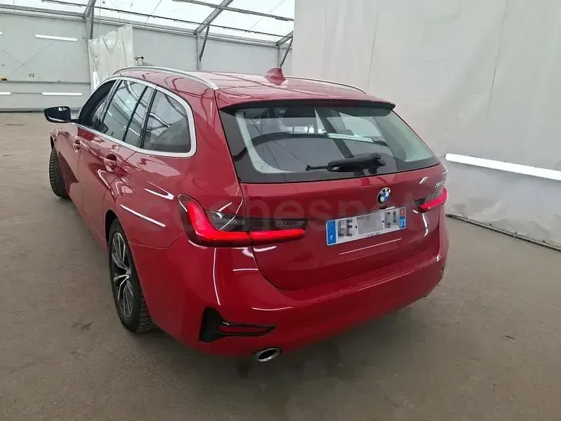 Usado BMW 320 190 CV (139 kW) 2022 Rojo Berlina