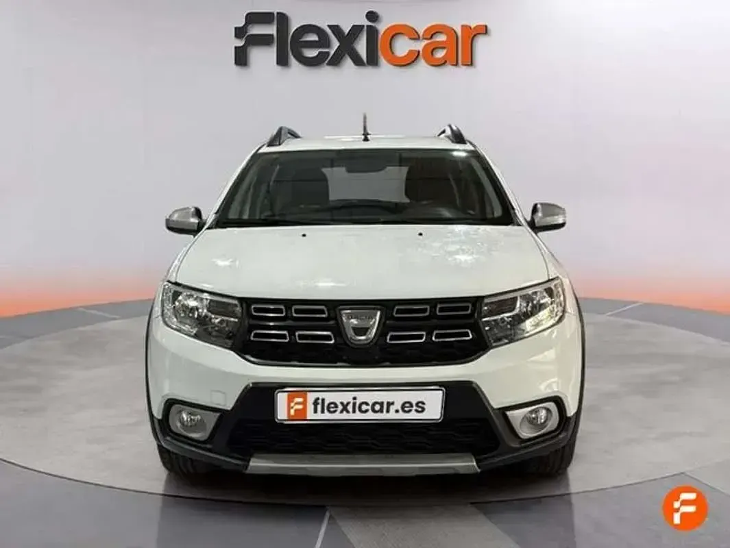 Usado Dacia Sandero Comfort 95 CV (69 kW) 2020 Blanco Berlina
