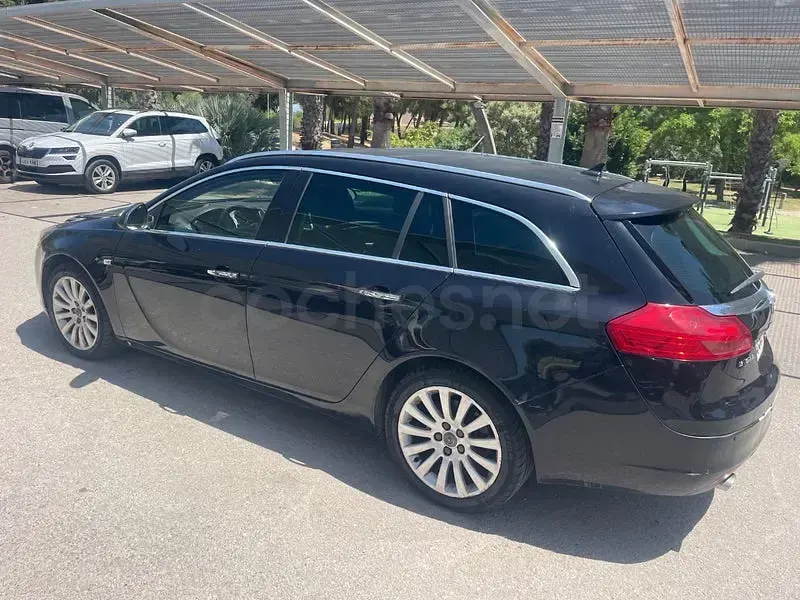 Usado Opel Insignia Edition 160 CV (117 kW) 2009 Negro Familiar