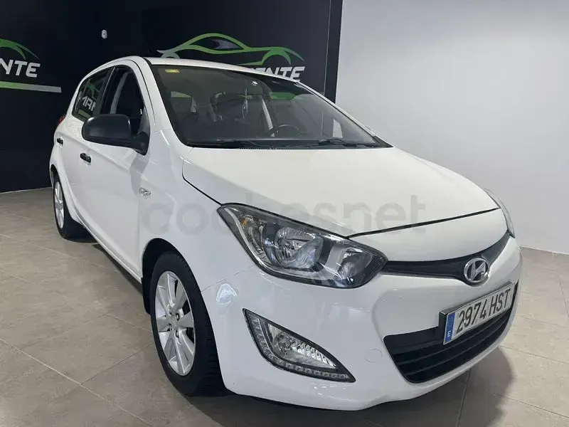 Usado Hyundai i20 GO! 90 CV (66 kW) 2013 Blanco Utilitario