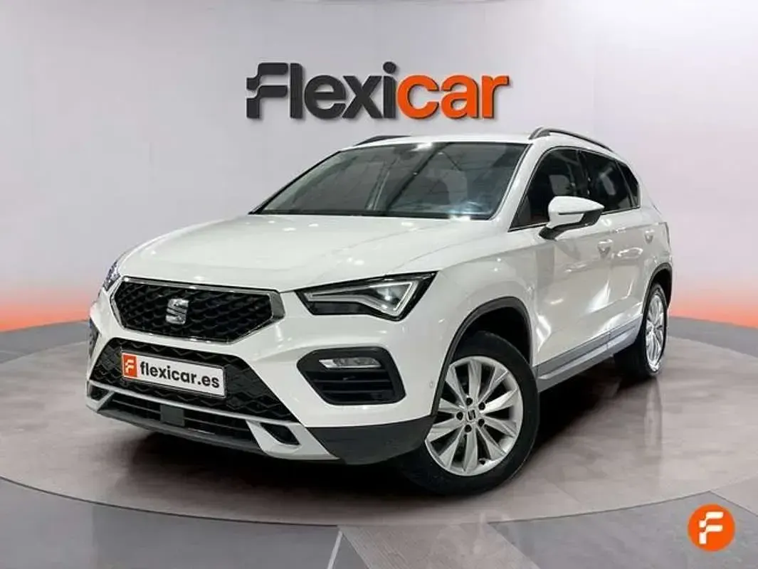 Usado Seat Ateca Style 150 CV (110 kW) 2023 Blanco SUV