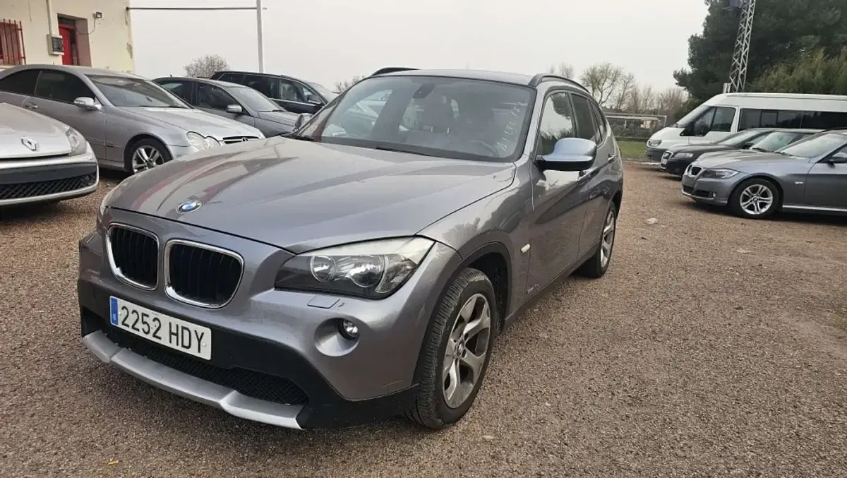 Usado BMW X1 143 CV (105 kW) 2011 Gris SUV