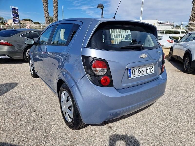 Usado Chevrolet Aveo LS 86 CV (63 kW) 2013 Azul Berlina