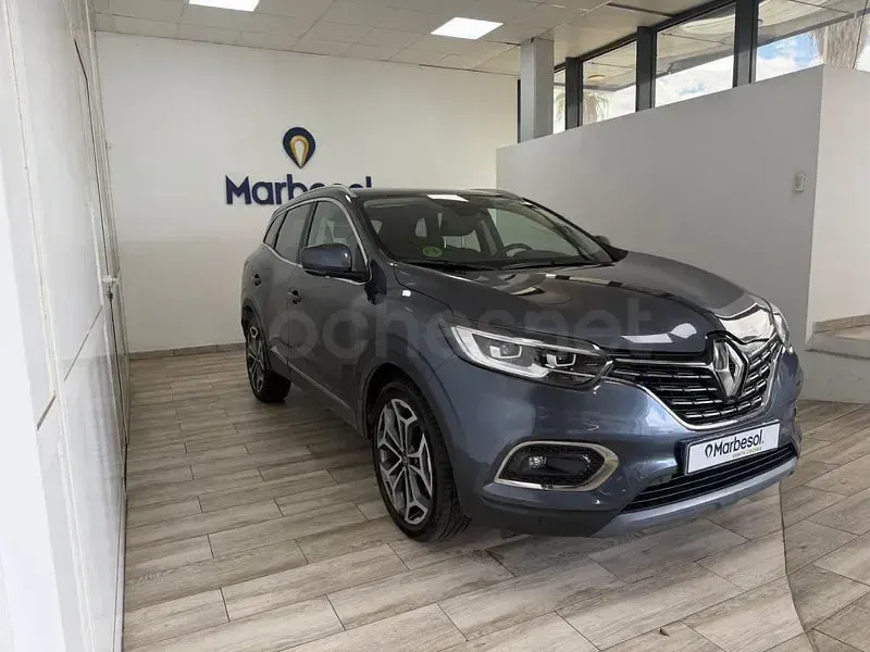 Usado Renault Kadjar Equilibre 140 CV (102 kW) 2022 Gris / plata SUV