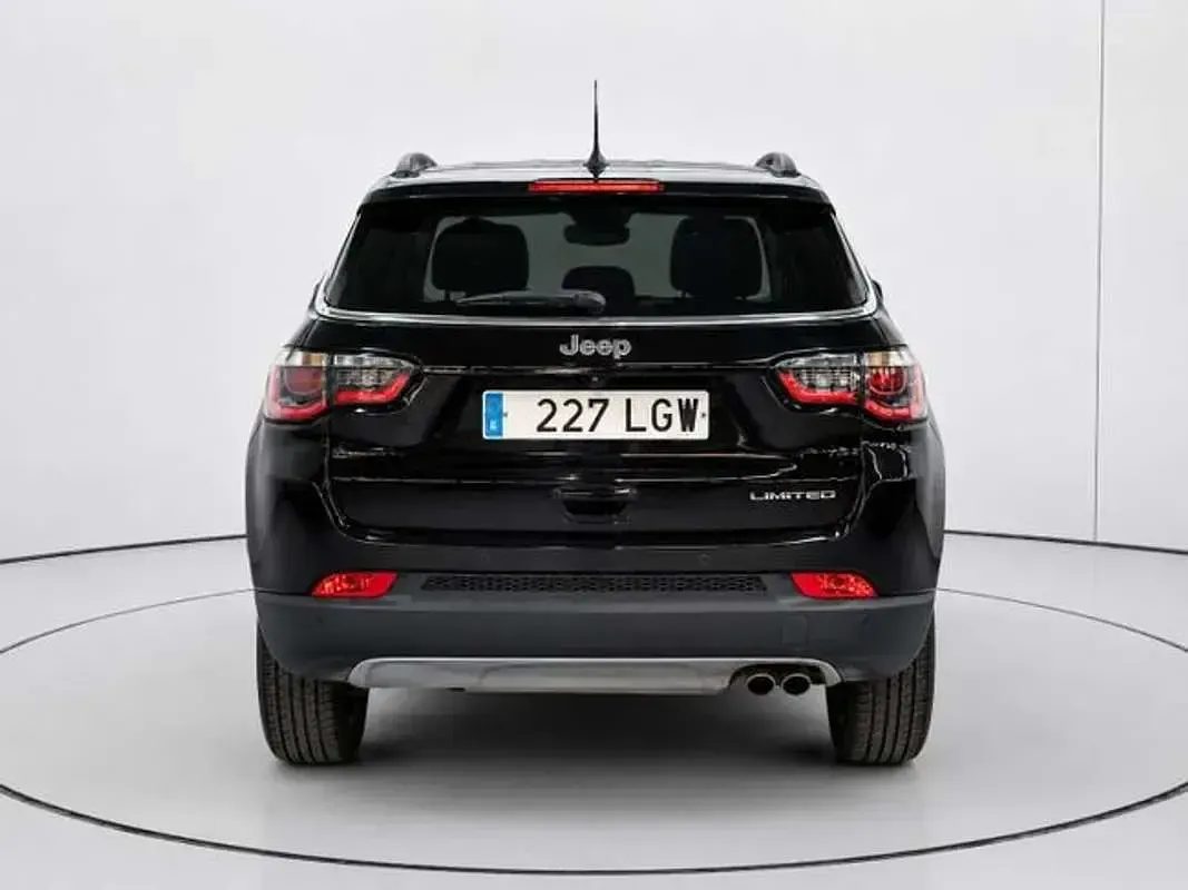 Usado Jeep Compass Limited 140 CV (102 kW) 2020 Negro SUV
