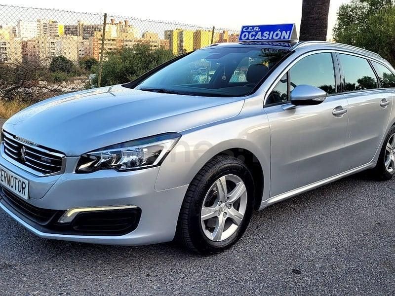 Usado Peugeot 508 SW Allure 150 CV (110 kW) 2015 Gris / plata Familiar