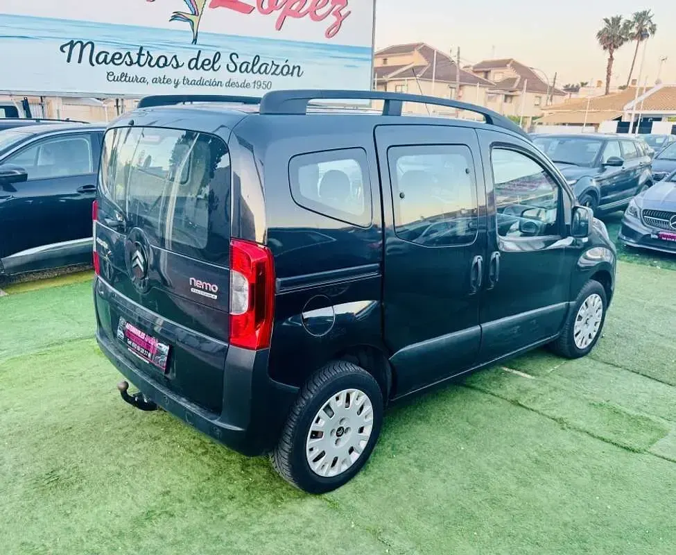 Usado Citroën Nemo Attraction 80 CV (58 kW) 2016 Negro Monovolumen