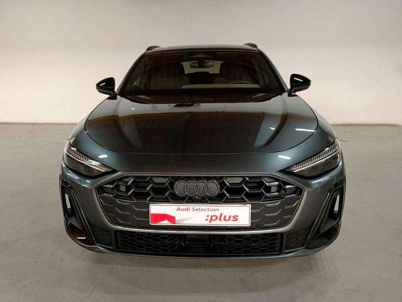 Usado Audi A5 204 CV (150 kW) 2025 Gris Familiar