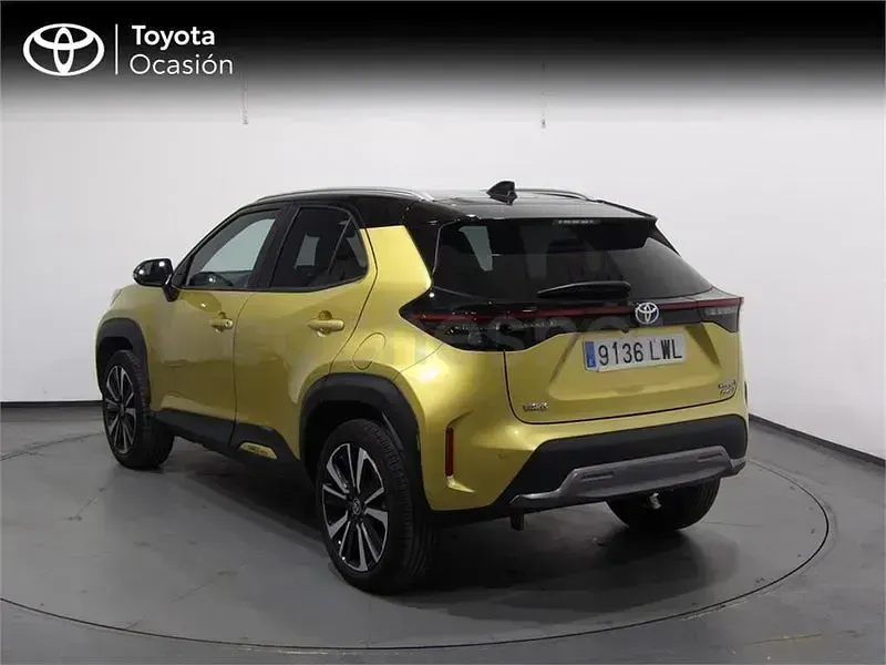 Usado Toyota Yaris Cross Edition 116 CV (85 kW) 2022 Negro SUV
