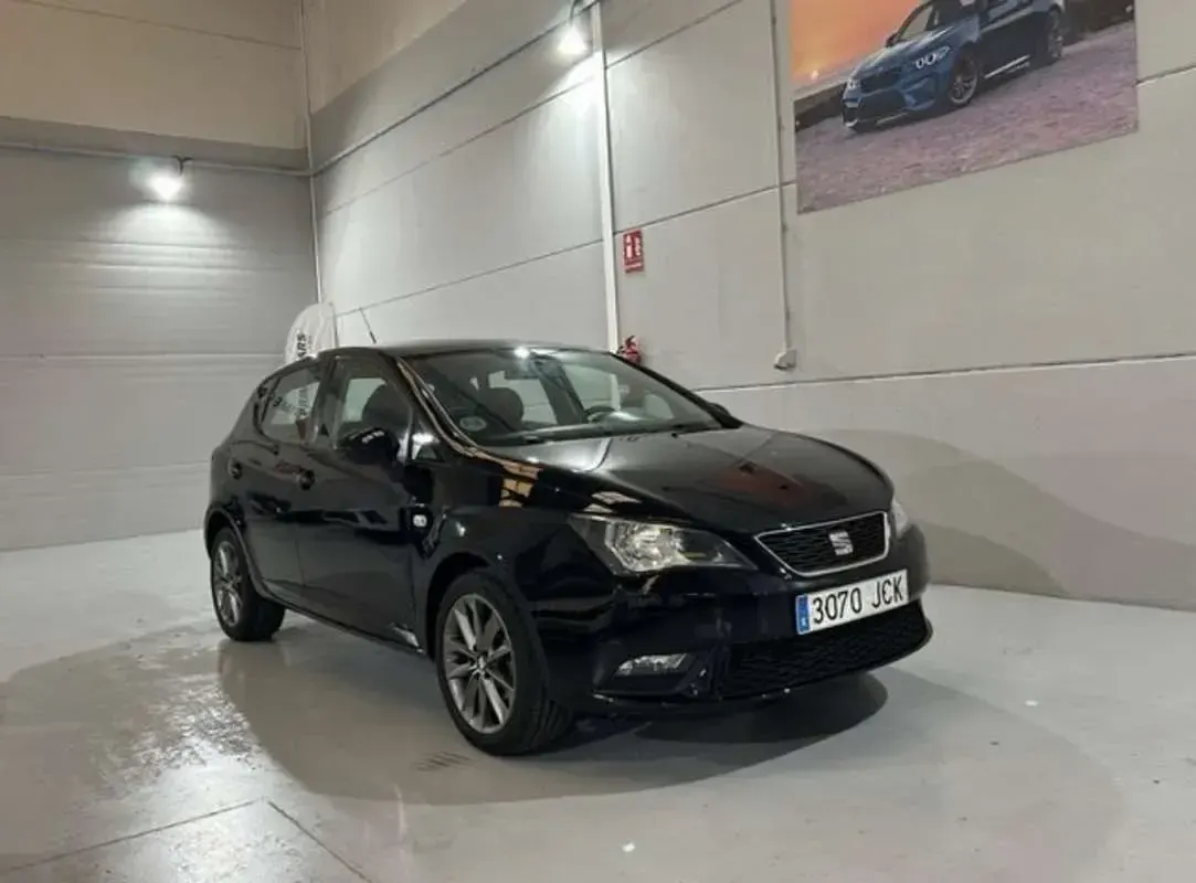 Usado Seat Ibiza ST Style 90 CV (66 kW) 2015 Negro Familiar