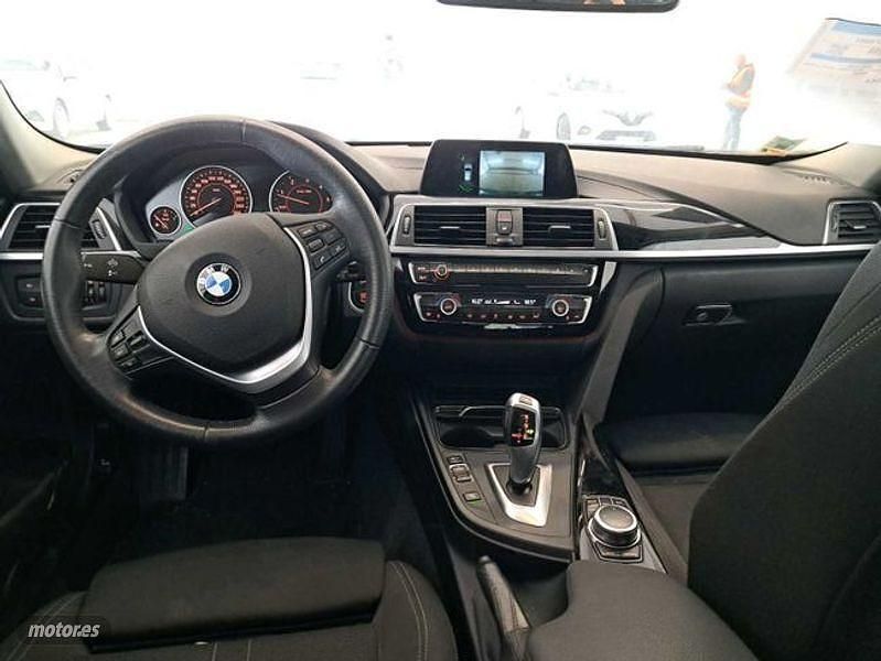 Usado BMW 316 115 CV (84 kW) 2018 Gris Familiar