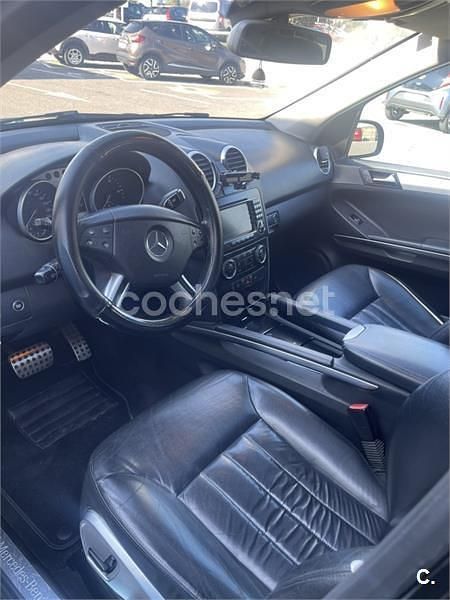 Usado Mercedes ML320 224 CV (164 kW) 2006 Negro SUV